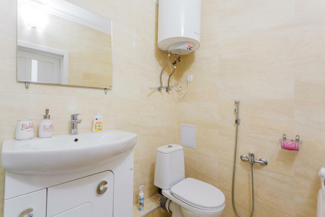 Business class apartment at Lomonosova Kiev Esterno foto